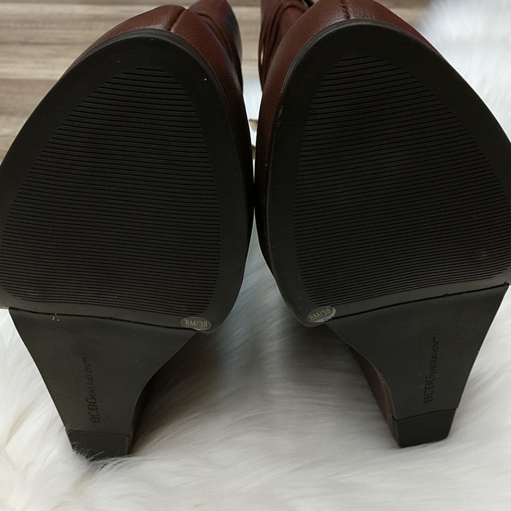 *NEW* BCBG Ankle Wedge Bootie - Picture 5 of 8